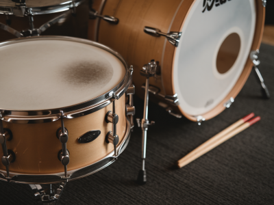 step-by-step: turn paradiddle variations into four playable neo-soul pocket grooves for session work
